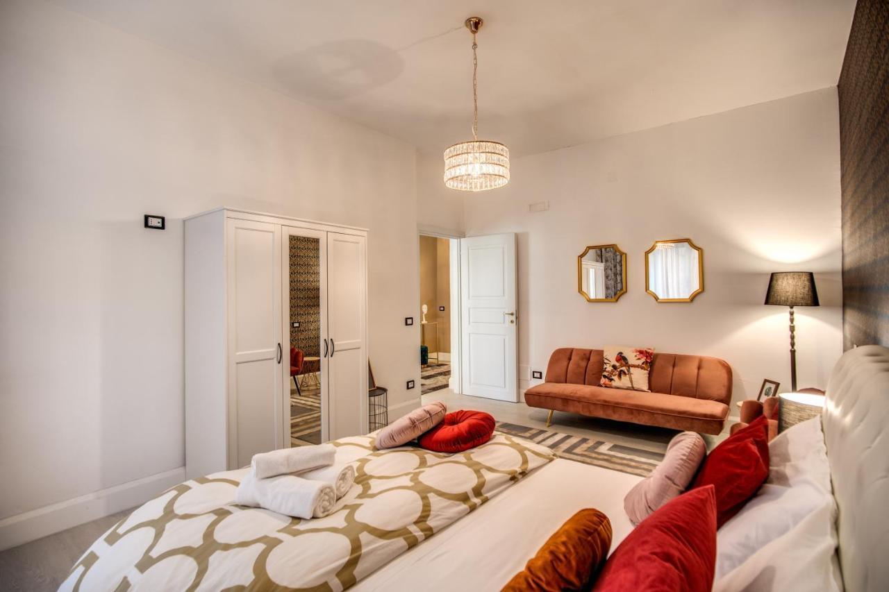 Aweshomeitaly - White Mirrors Apartment Пиза Екстериор снимка