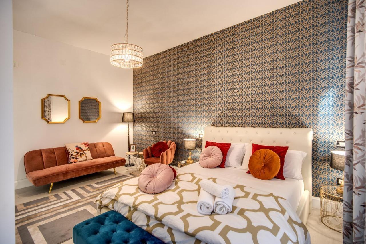 Aweshomeitaly - White Mirrors Apartment Пиза Екстериор снимка