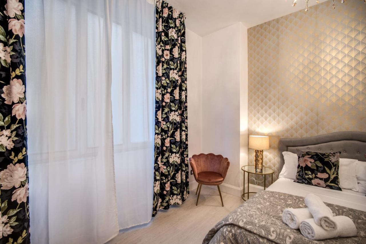 Aweshomeitaly - White Mirrors Apartment Пиза Екстериор снимка