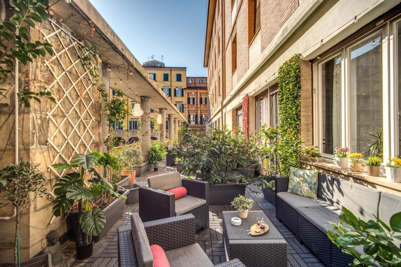 Aweshomeitaly - White Mirrors Apartment Пиза Екстериор снимка