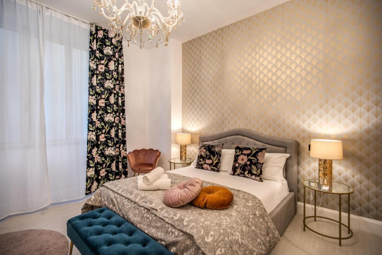 Aweshomeitaly - White Mirrors Apartment Пиза Екстериор снимка